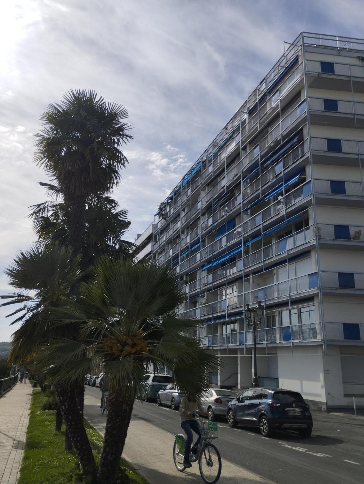 Chambrette Boulevard Des Pyrenees Hypercentre 10M Carre Wc Sur Le Palier, Porte40 Pau Ngoại thất bức ảnh