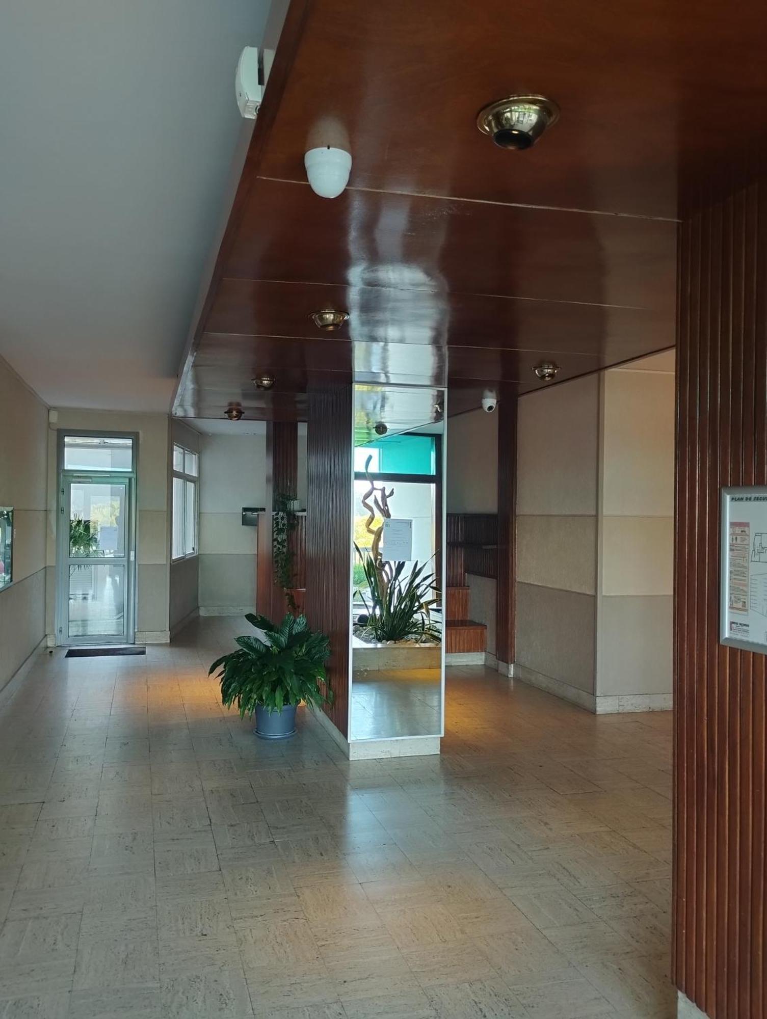 Chambrette Boulevard Des Pyrenees Hypercentre 10M Carre Wc Sur Le Palier, Porte40 Pau Ngoại thất bức ảnh